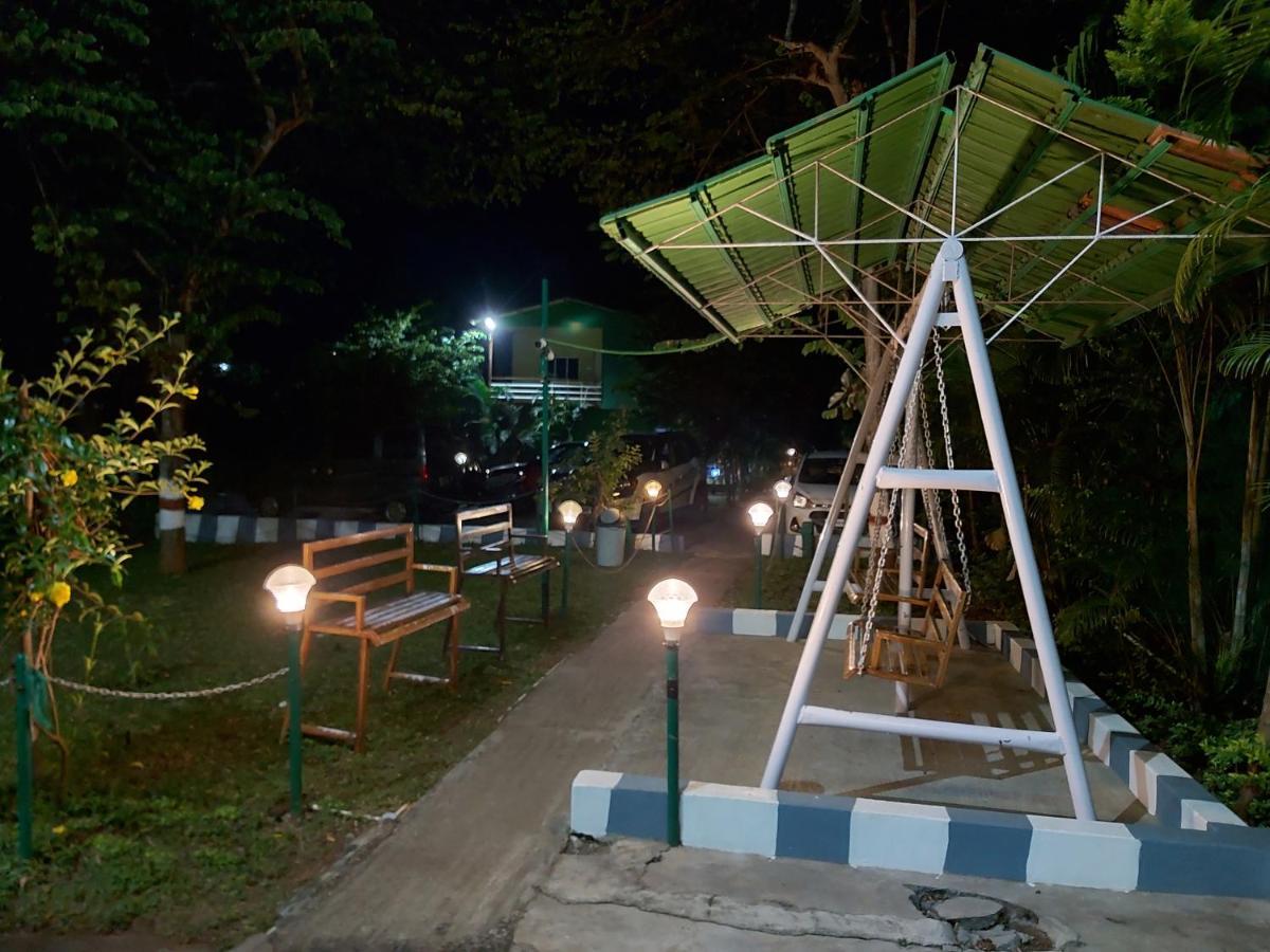 The Midway Jungle Resort Masinagudi Exterior photo