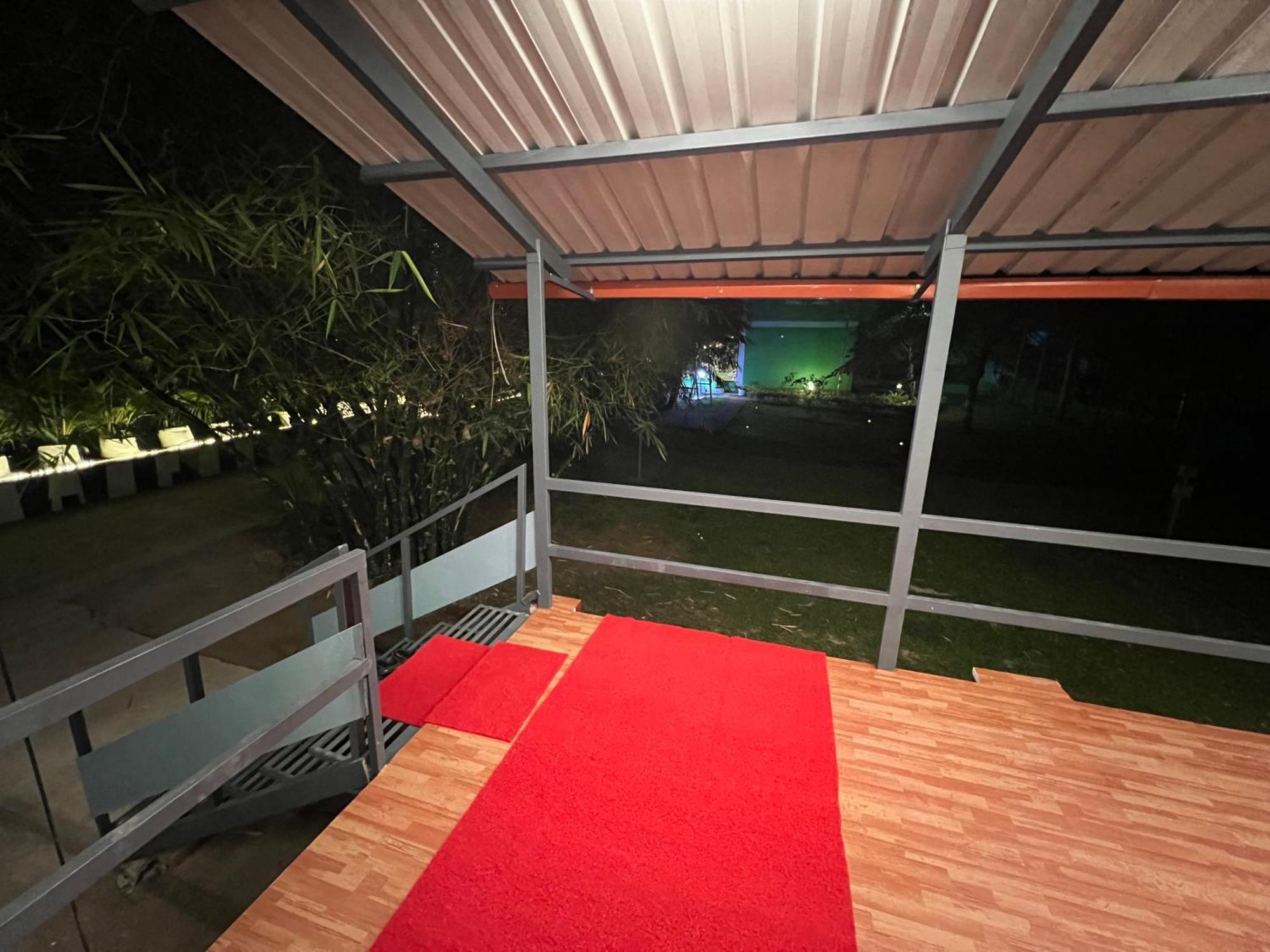 The Midway Jungle Resort Masinagudi Exterior photo